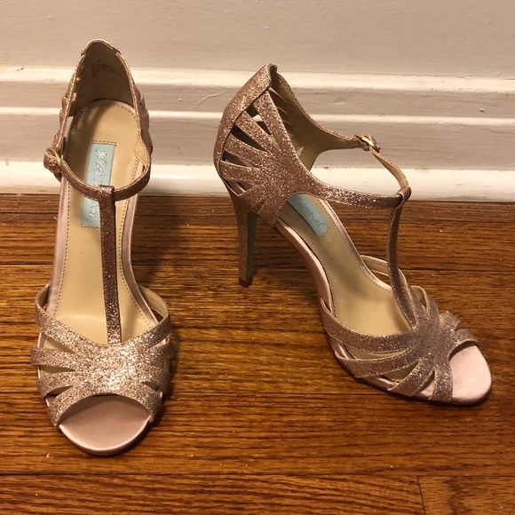 Betsey Johnson heels - Picture 1 of 3